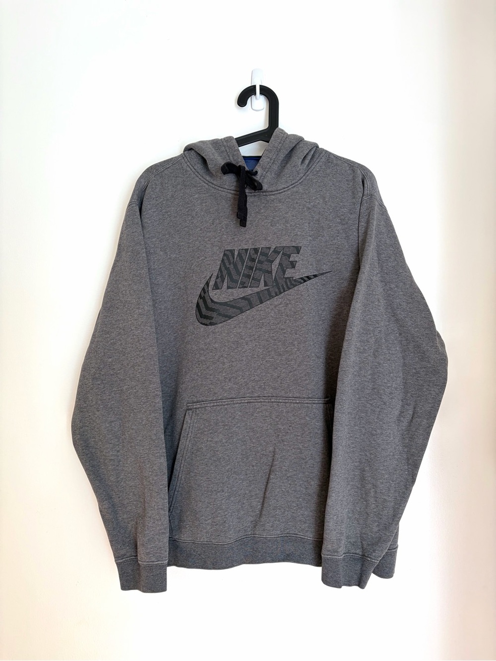 Nike // logo hoodie